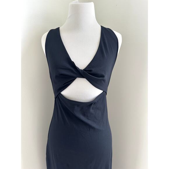 NWOT Wilfred Aritzia Cut Out Midi Dress Large - Picture 1 of 4